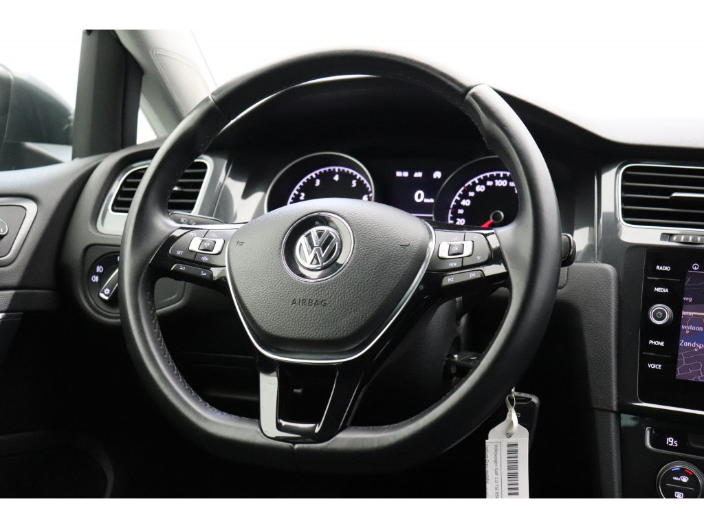 Volkswagen Golf (ZK685G) met abonnement