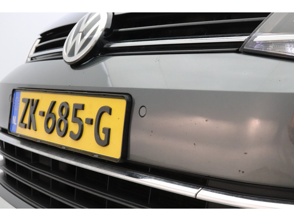 Volkswagen Golf (ZK685G) met abonnement