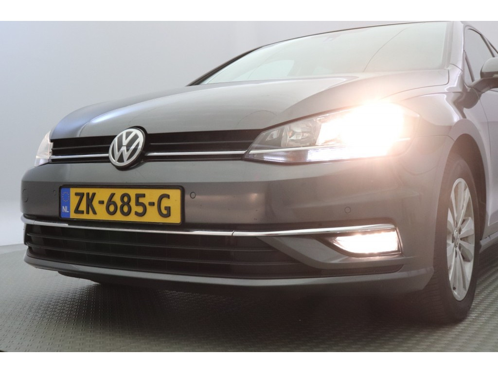 Volkswagen Golf (ZK685G) met abonnement