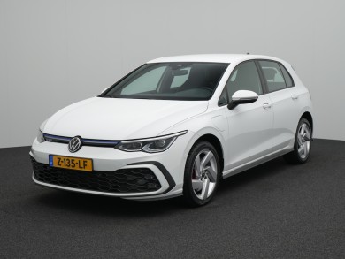 Volkswagen Golf GTE (Z135LF) met auto abonnement