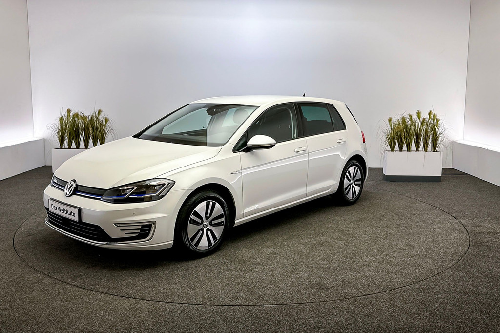 Volkswagen e-Golf (H885SJ) met abonnement