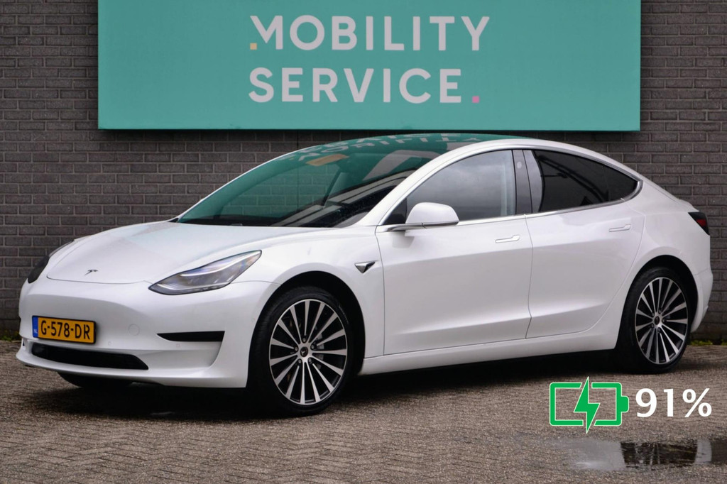 Tesla Model 3 (G578DR) met abonnement