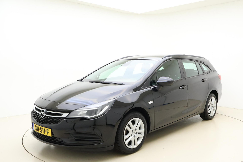 Opel Astra (XH511F) met abonnement